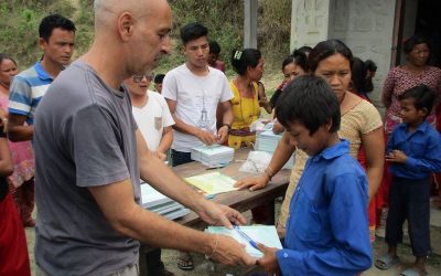 ¿Quieres colaborar con niños en Nepal?